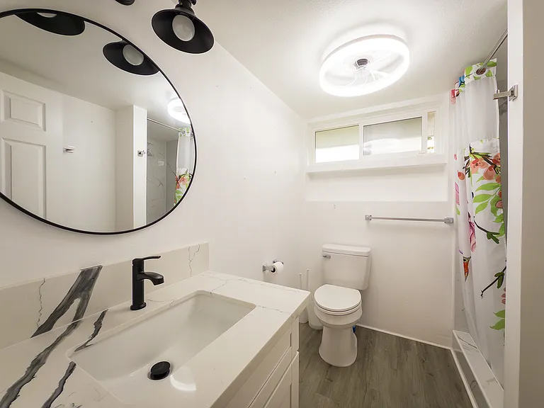 3602 Alani Dr — Photo 2
