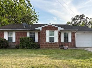 2032 Spadina Ave, Chesapeake, VA 23324