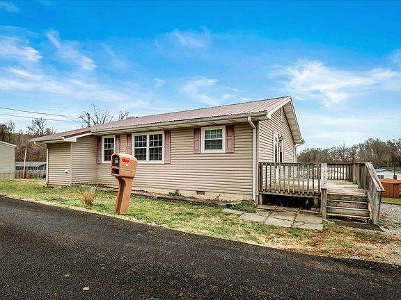 2nd image of 90 Cowbell Ave