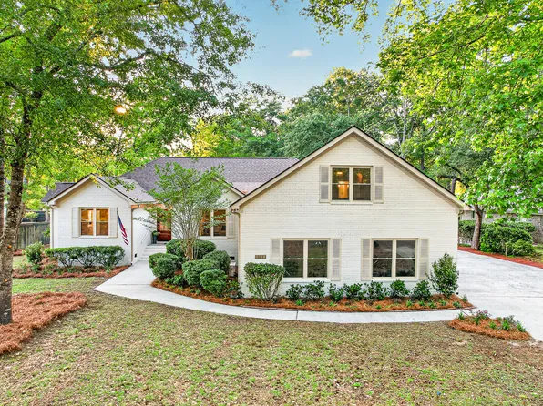 303 Ayers Cir, Summerville, SC 29485