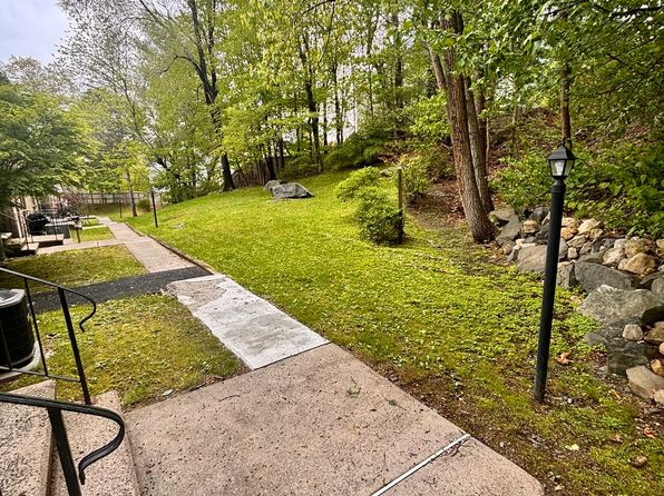 109 Bucks Hill Rd UNIT 12, Waterbury, CT 06704