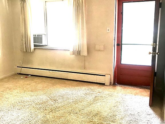 3rd image of 2495 S Gaylord St #2