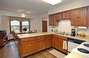 2nd image of 3090 Parkside Dr