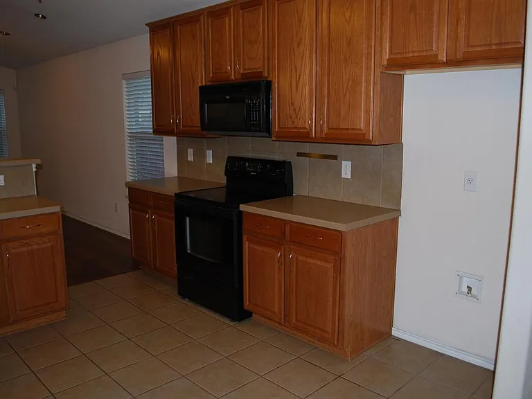 4713 Fox Sedge Ln — Photo 13
