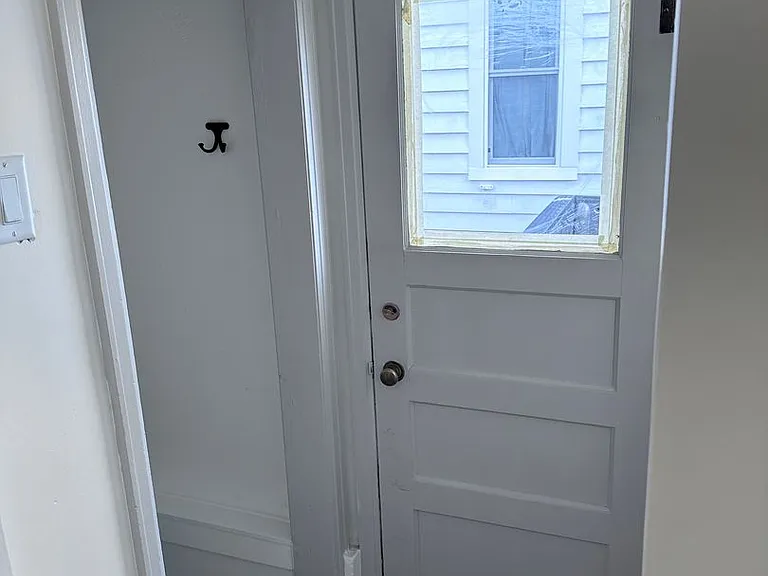 445 2nd St — Photo 20