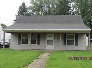 1805 S Sweetbriar Ln, Springfield, OH 45505