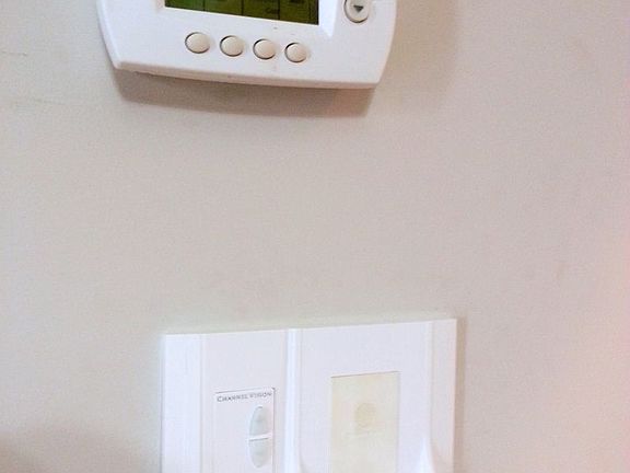 5th image of 2248 7th Ave APT 1R