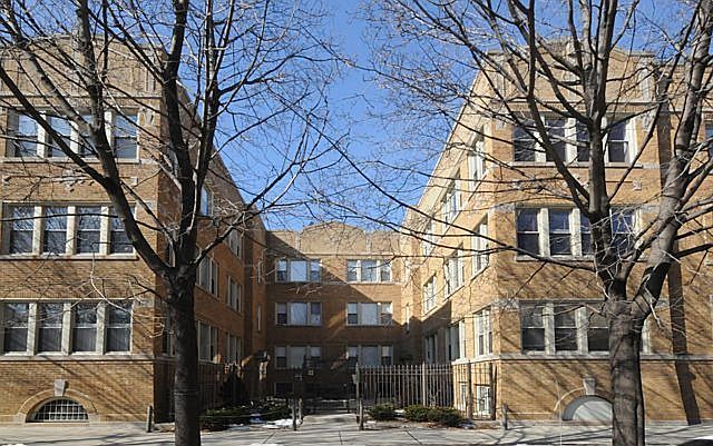 1st image of 4700 N Winchester Ave APT 3