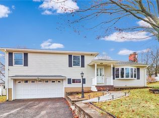 21 Saddle Rock Rd, Waterbury, CT 06706