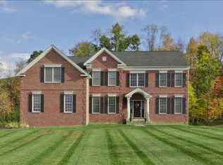 95 Somerset Rd, Hopewell Junction, NY 12533