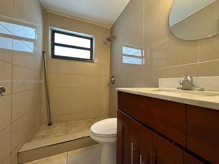 623 NW 9th Ave #3 — Photo 12