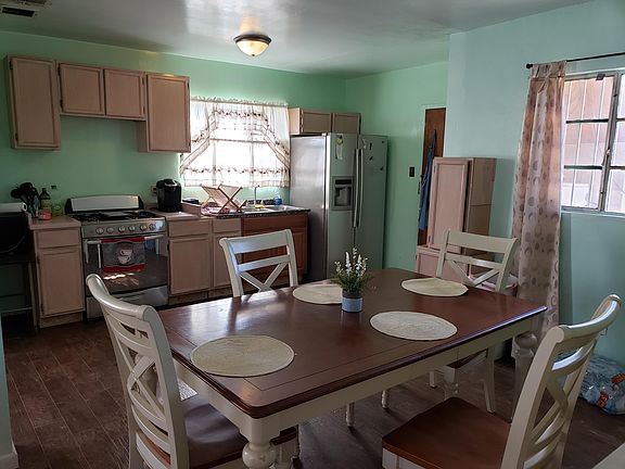 5th image of 1049 Lariat St