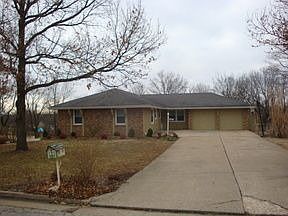 1st image of 4000 Greenbrier Dr