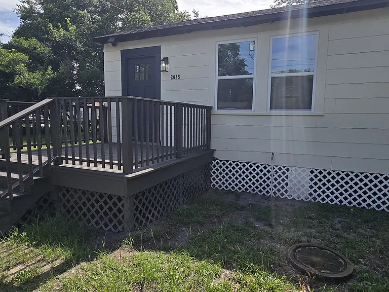 2045 Buckman St — Photo 5