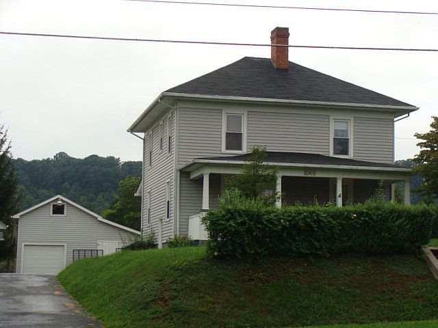 1st image of 1040 W Main St