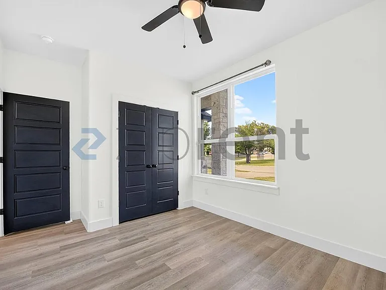 4941 Townsend Dr — Photo 18