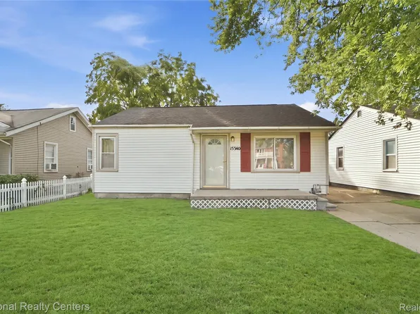 15340 Drysdale St, Southgate, MI 48195