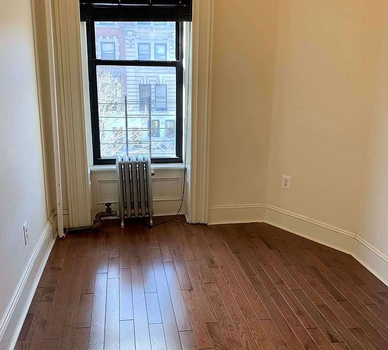 1st image of 2117 5th Ave APT 5