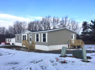 56 Green Village Dr, Lima, NY 14485