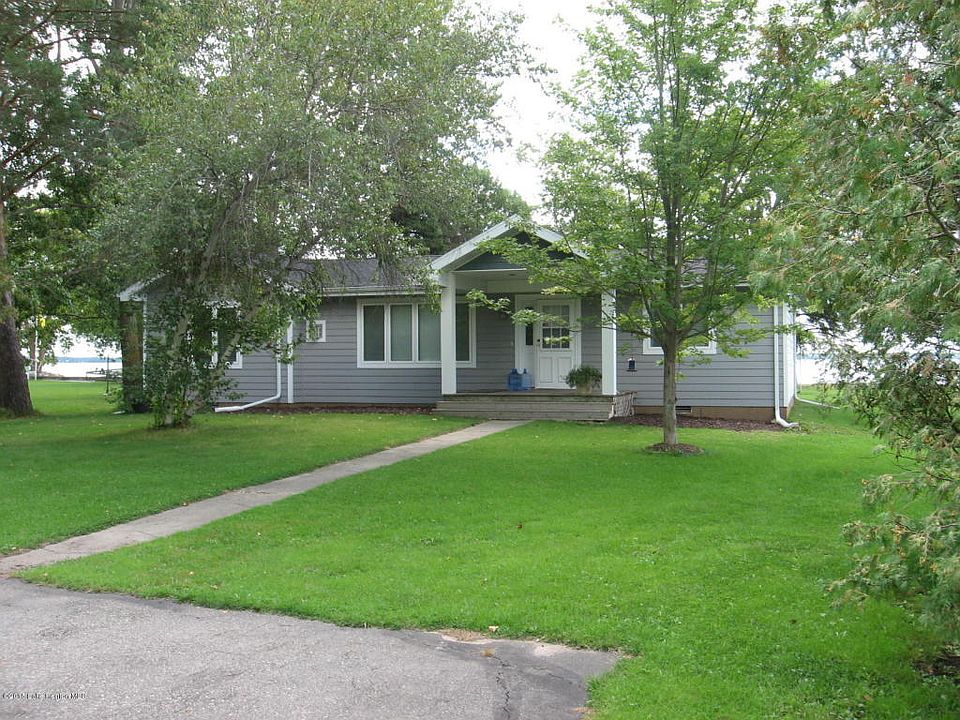 1st image of 40354 Blue Heron Ln