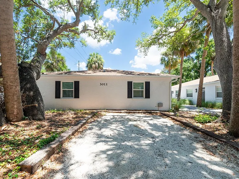3009 W Binnicker Ave — Photo 29