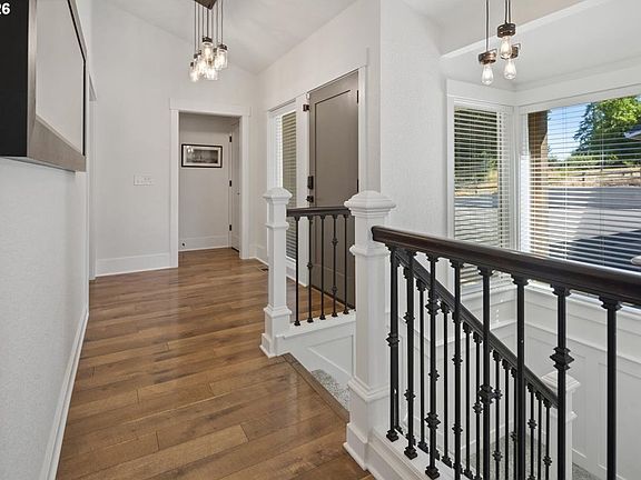 3rd image of 2010 SW Schaeffer Rd