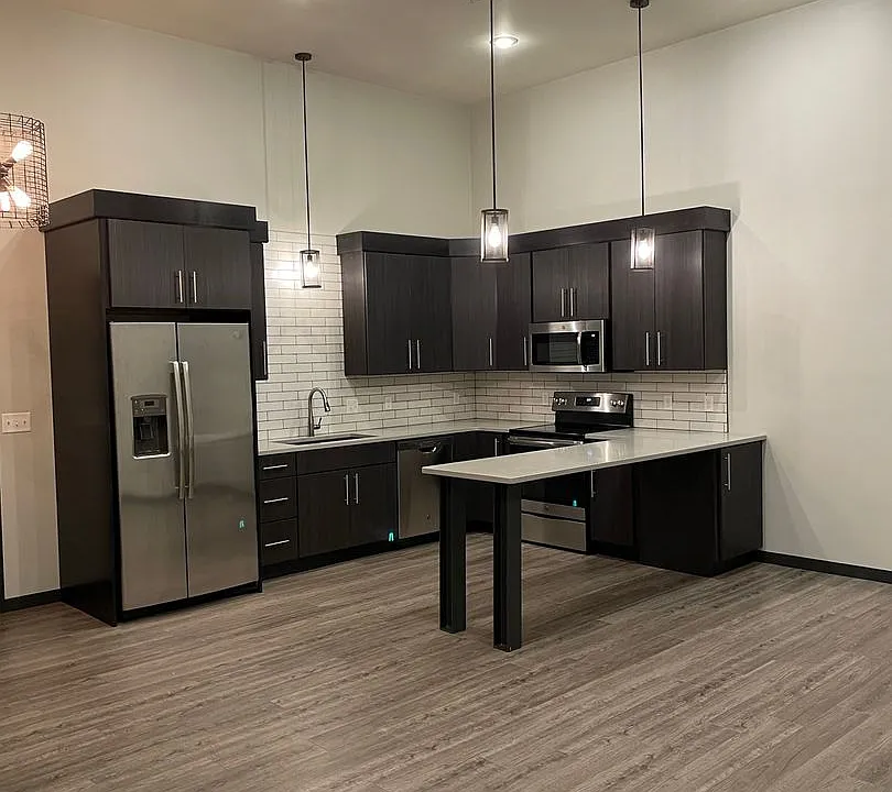 403 W Norfolk Ave #205