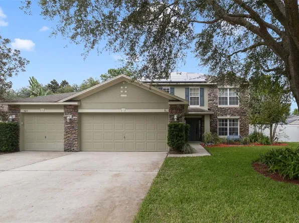 303 Knot Hole Cir, Chuluota, FL 32766