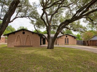 3905 Sundown Dr, Benbrook, TX 76116