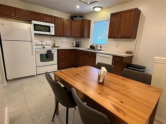 5th image of 807 107th AVENUE