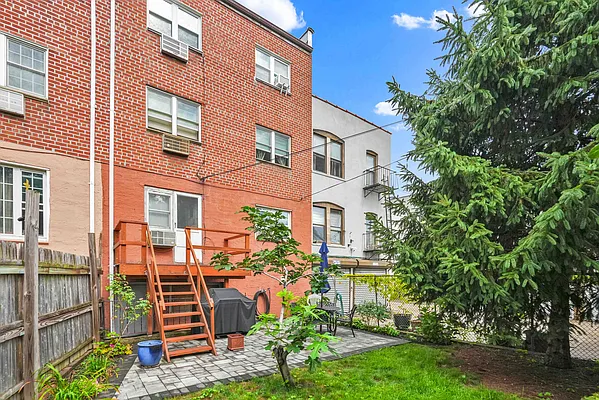 Outdoor, photo 1