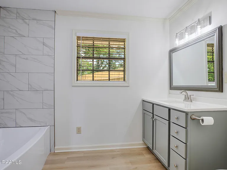 5502 Coteau Rd — Photo 12