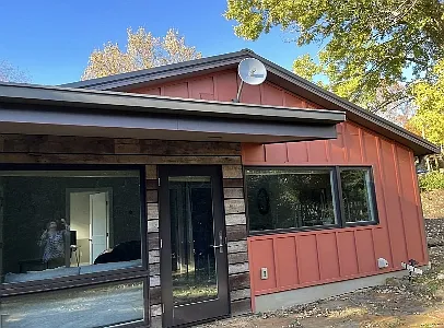 2 bed, 700 sqft, $2,300 — Photo 2