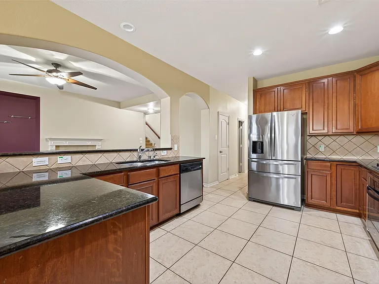5215 Field Briar Ln — Photo 17
