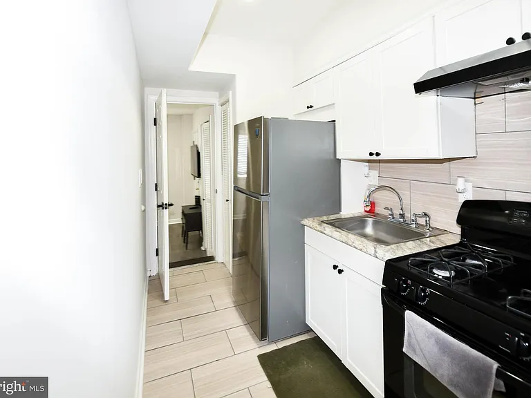 554 Newcomb St SE #4 — Photo 17