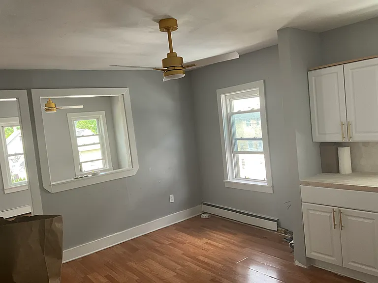 610 Union Ave #4 — Photo 3