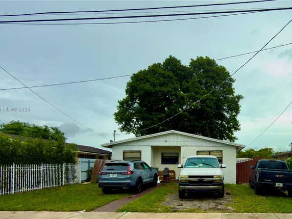 15251 NW Railroad Dr, Miami Gardens, FL 33054