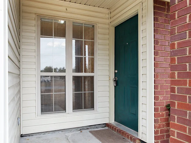 2115 Walberg Dr — Photo 9