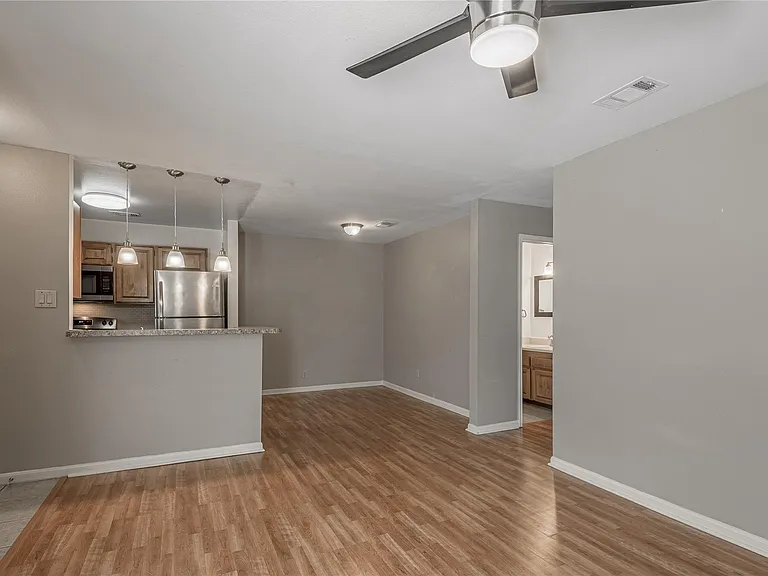 2404 Sycamore Ave #C4 — Photo 8