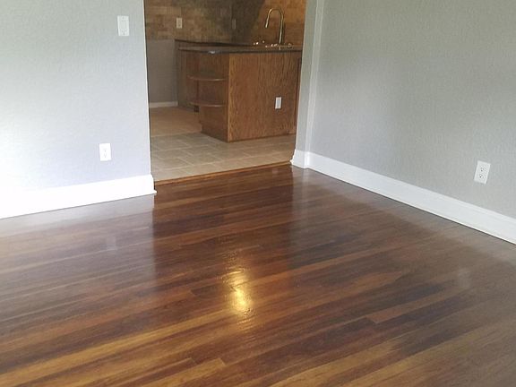 4th image of 4206 Lockhart Dr