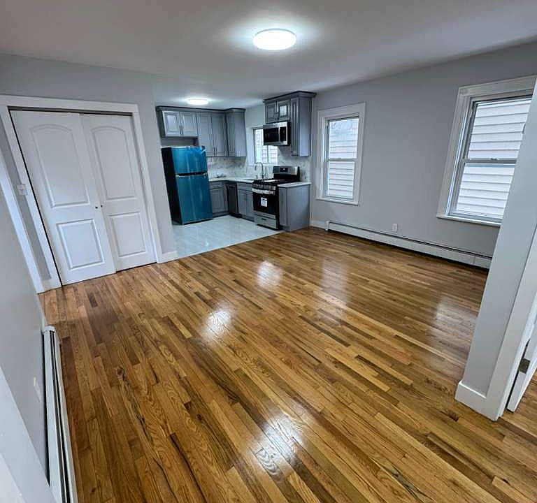 1st image of 7832 87th Ave #6