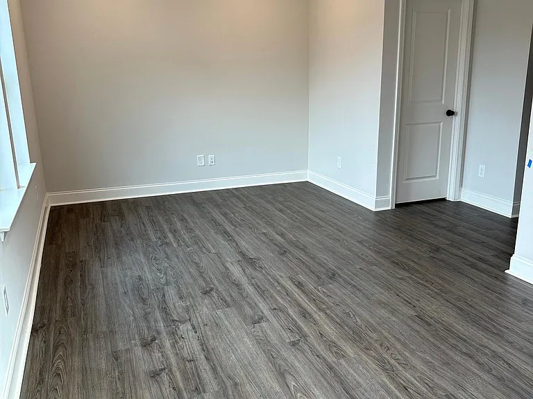 410 Herring Dr — Photo 4