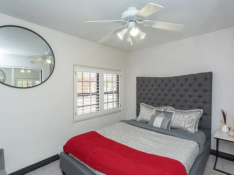 610 W Hermosa Dr — Photo 37
