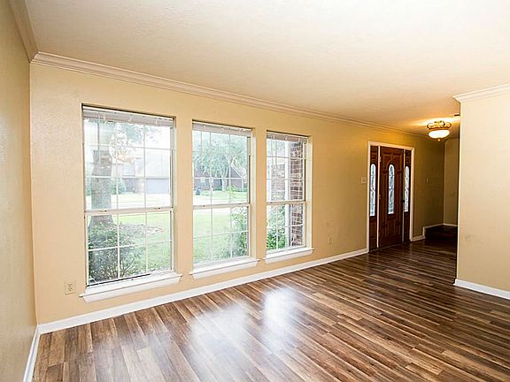 5th image of 6823 Trimstone Dr