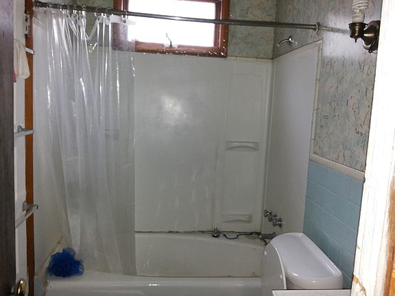 Full Bathroom at Downstairs