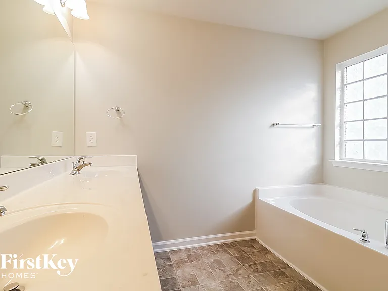 73 Mystery Hill Ct — Photo 10