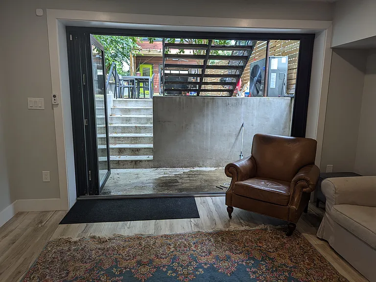 922 14th St SE — Photo 17