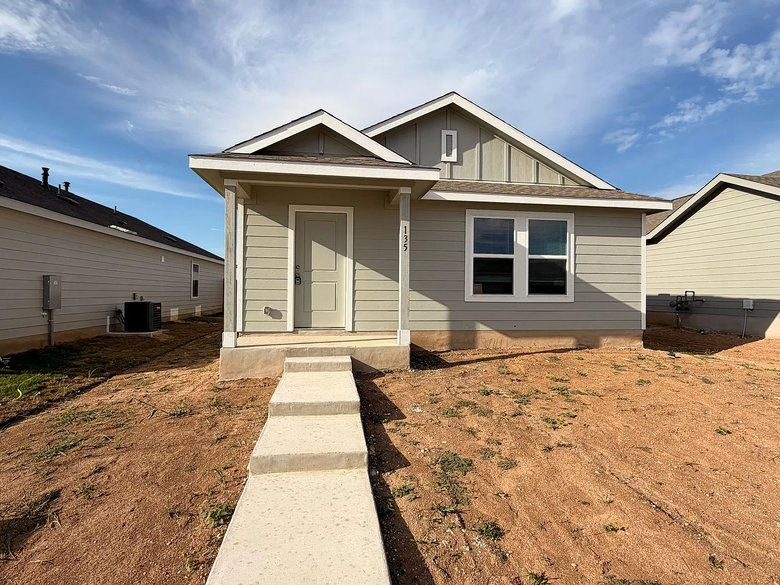3 bed, 1380 sqft, $1,750 — Photo 2