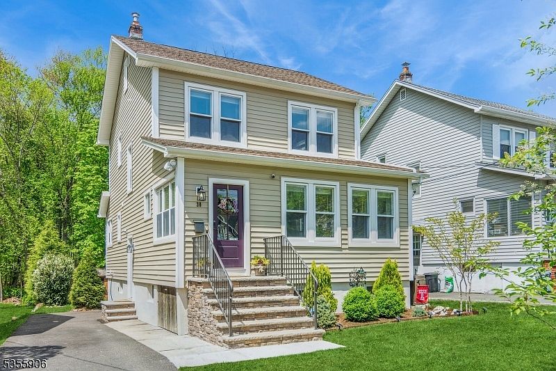 1st image of 30 Dougal Ave