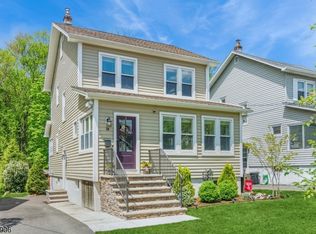 30 Dougal Ave, Livingston, NJ 07039